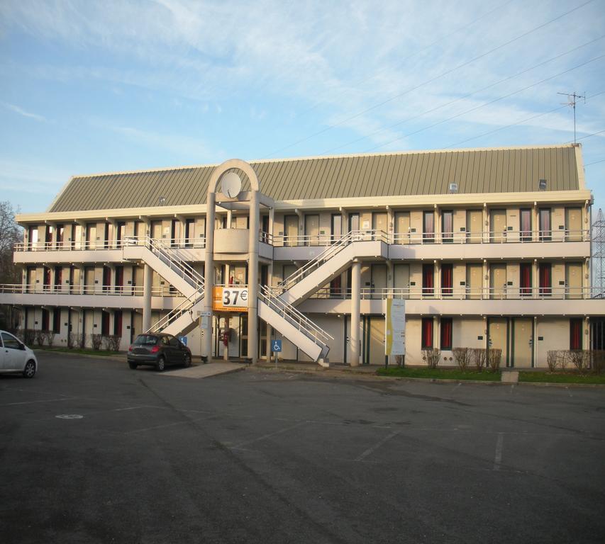 Premiere Classe Dreux Bagian luar foto